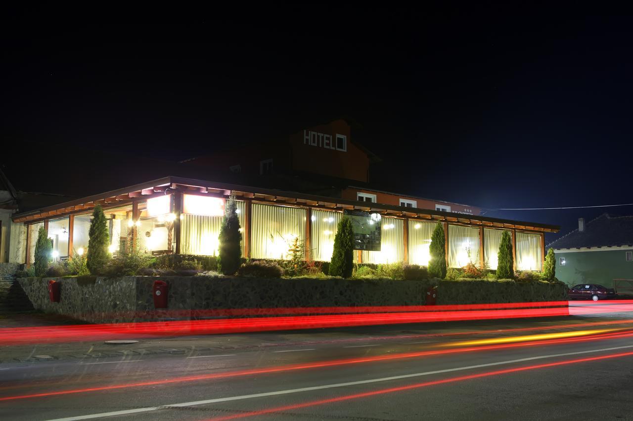Hotel Romantik Balauseri 外观 照片